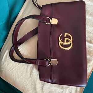 GUCCI Arli Large GG Top Handle Convertible Bag in Vintage Bordeaux